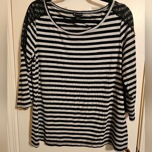 New Directions Black and White Striped Long Sleeve Top